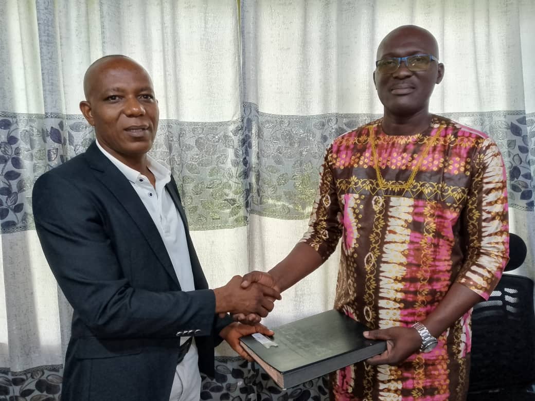 Mairie de Porto-Novo  Blaise D.  AWOUEKOUN, nouveau Directeur des Affaires Administratives et Financières prend service