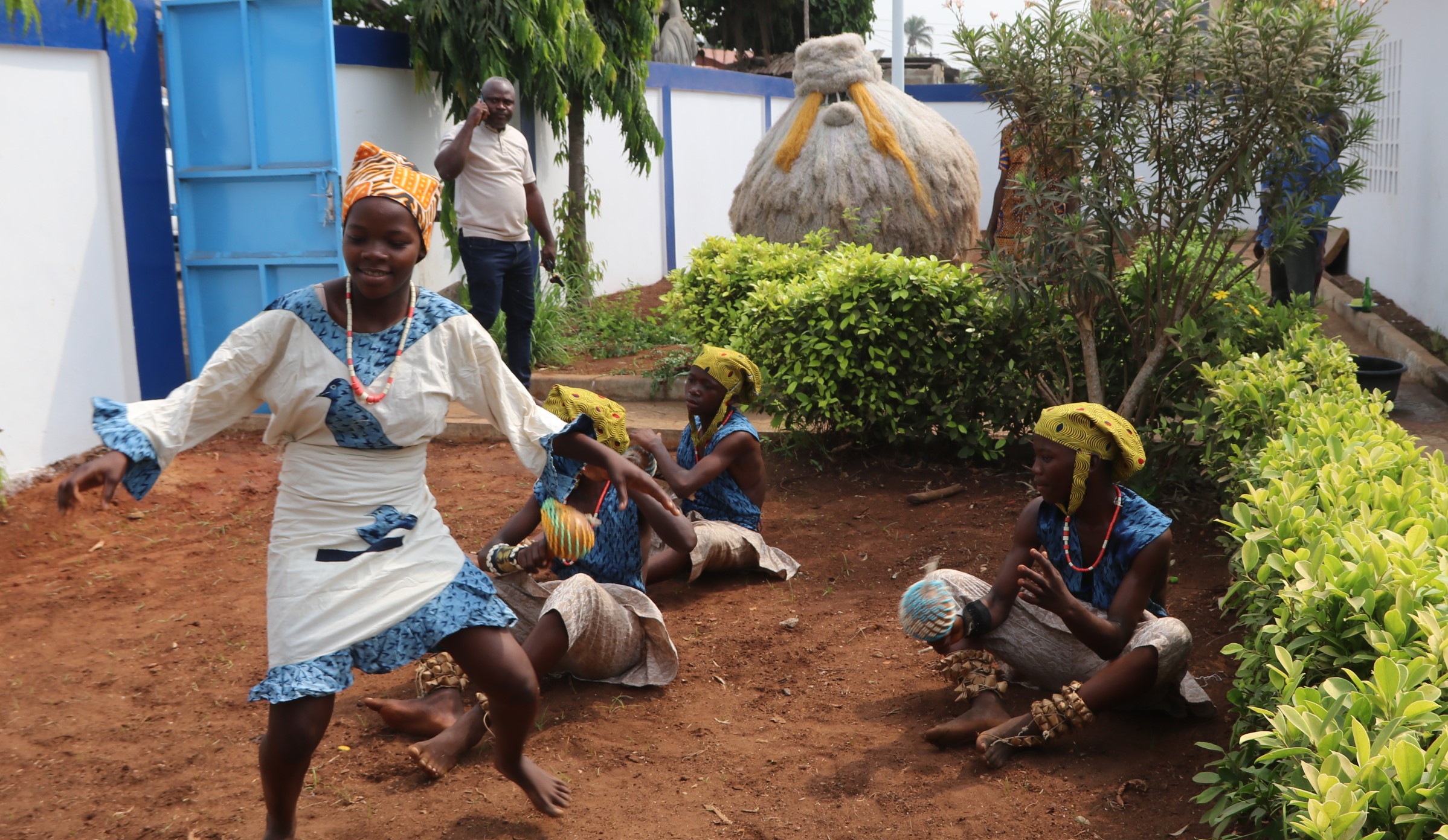 Cérémonie de remise officielle à la Mairie de Porto-Novo du Point multiservice de Sokomey réhabilité par la GIZ-AGIR-Eau