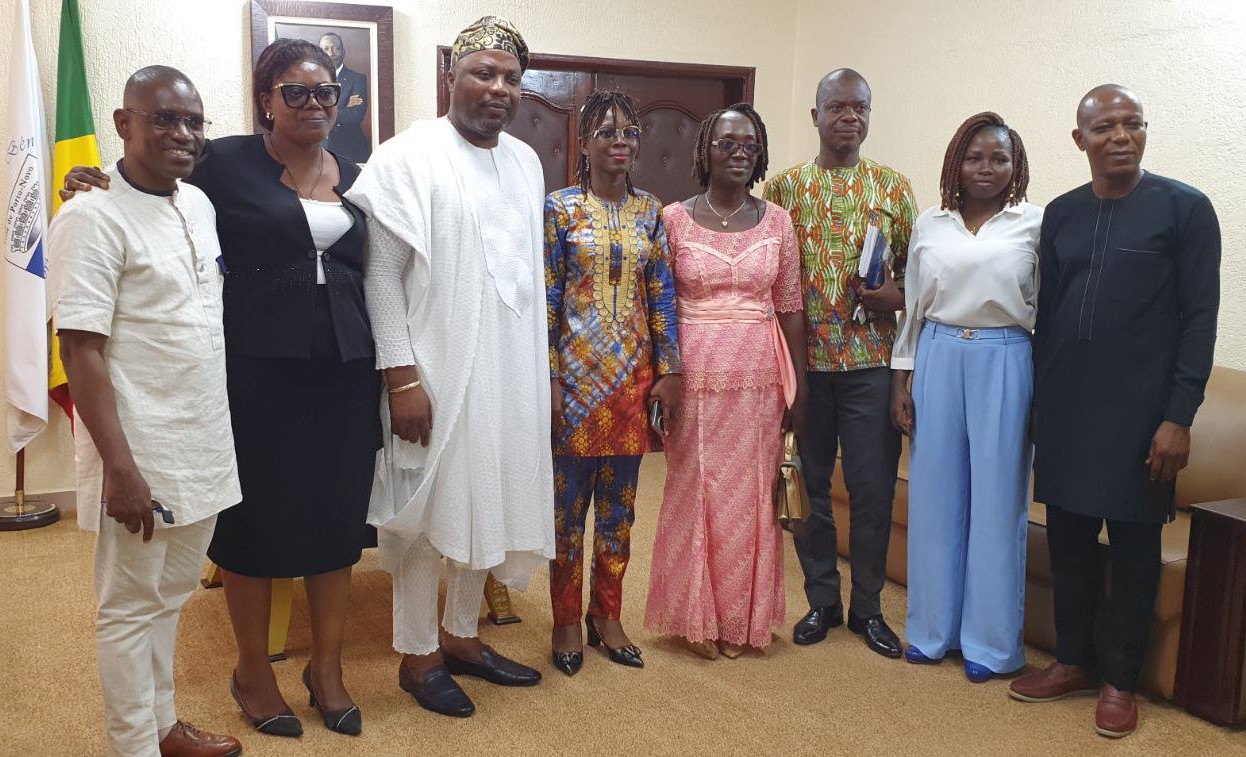Cérémonie de remise officielle à la Mairie de Porto-Novo du Point multiservice de Sokomey réhabilité par la GIZ-AGIR-Eau