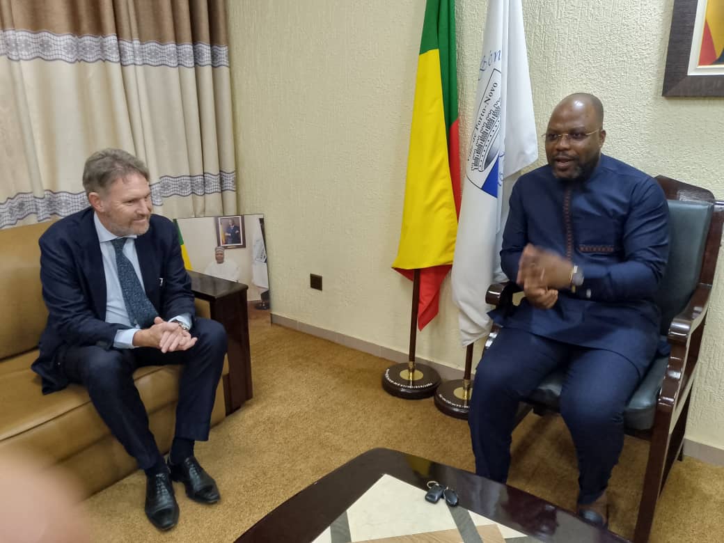 Visite de l'Ambassadeur des Pays-Bas à Porto-Novo